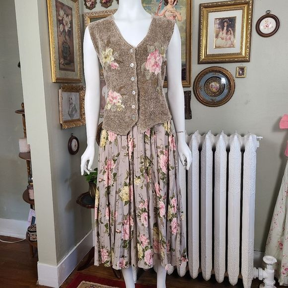 The Barstow Skirt Set main image 0